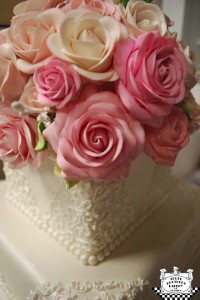 Sugarpaste Roses by Three Brothers Bakery