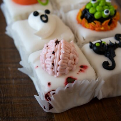 Halloween Petit Four