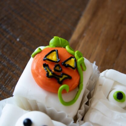 Halloween Petit Four